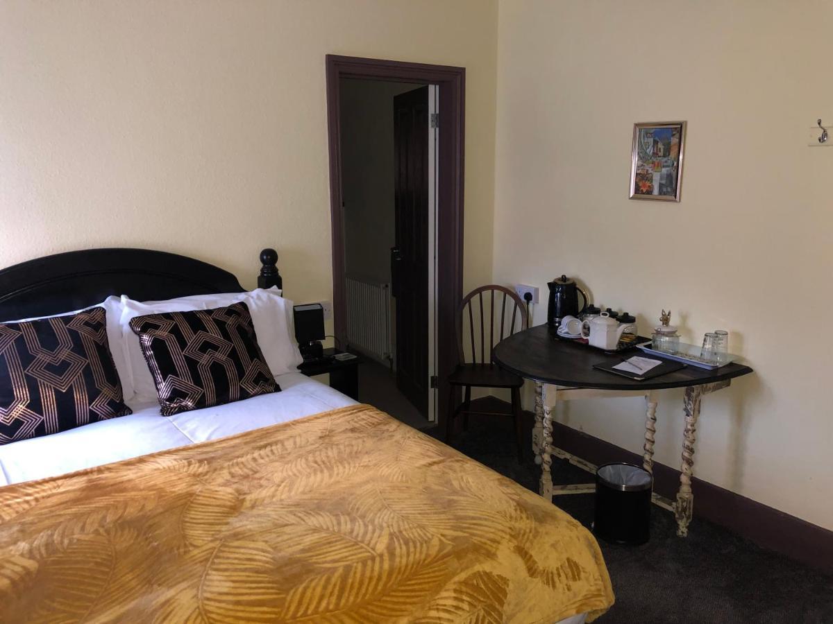 The Kings Arms Inn Stratton  Extérieur photo